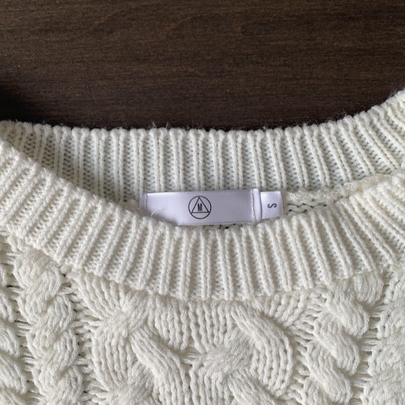 Cream cable knit sweater - Picture 2 of 3